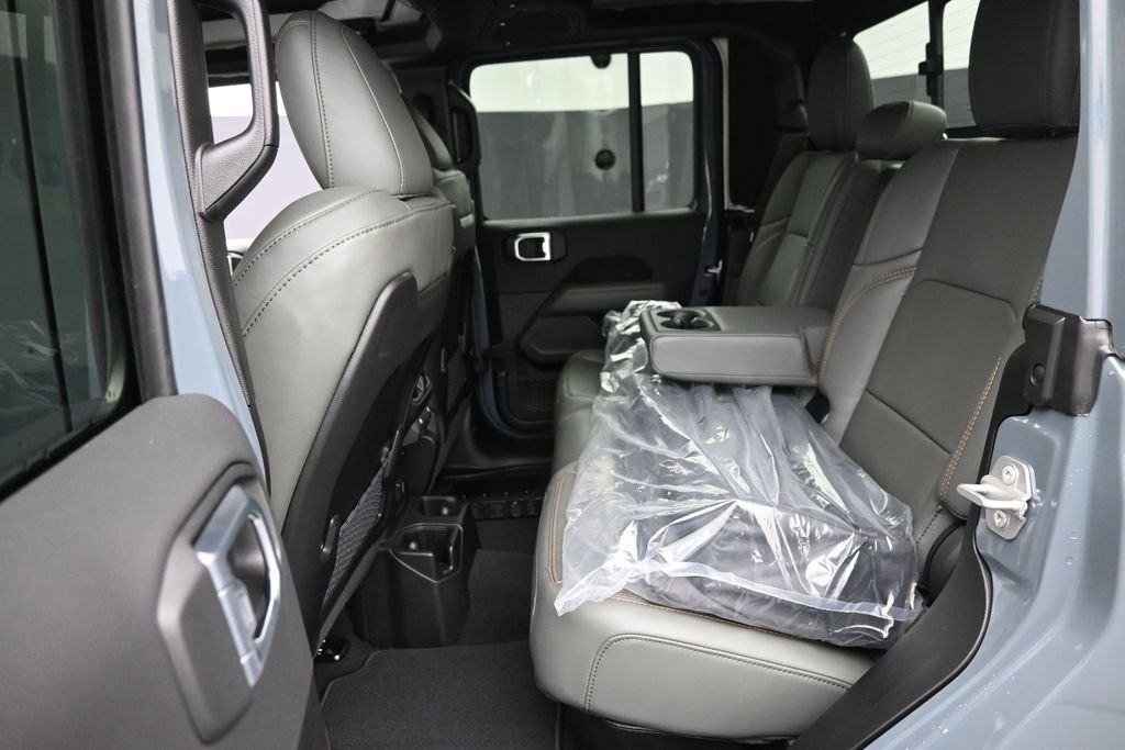New 2026 Anvil Clear-Coat Exterior Paint Jeep Mojave X image 14