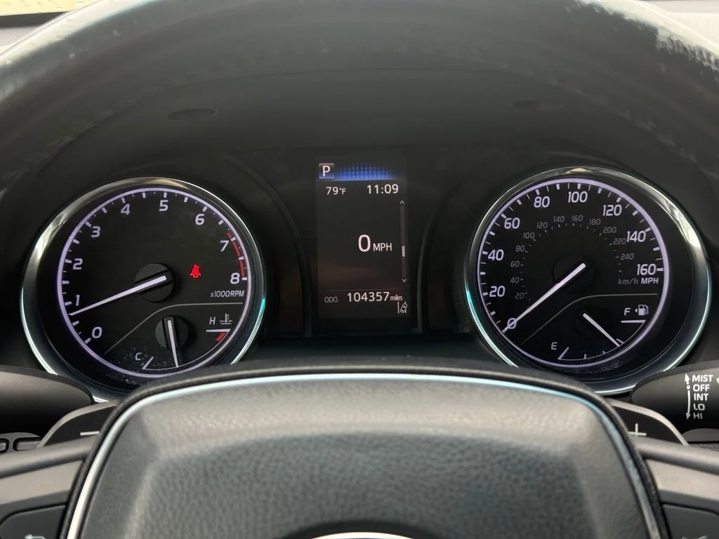 Used 2020 Gray Toyota SE image 14