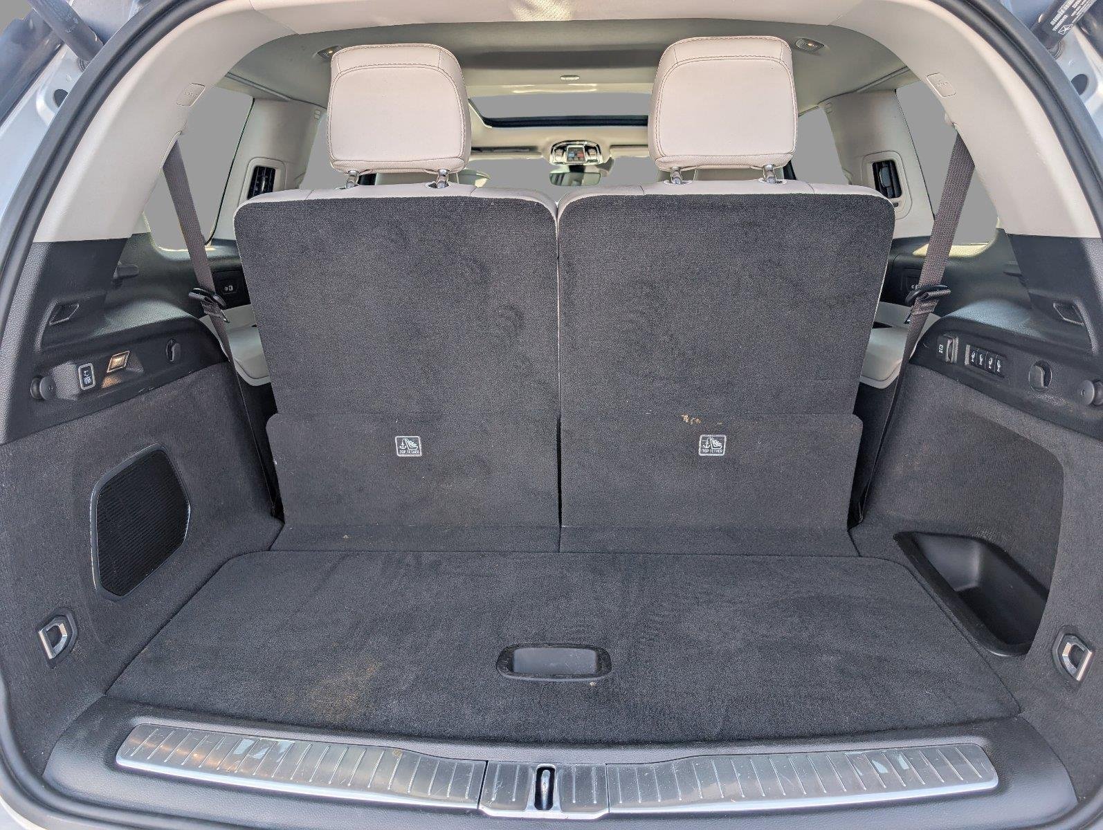 Used 2023 Silver Zynith Jeep Overland image 5
