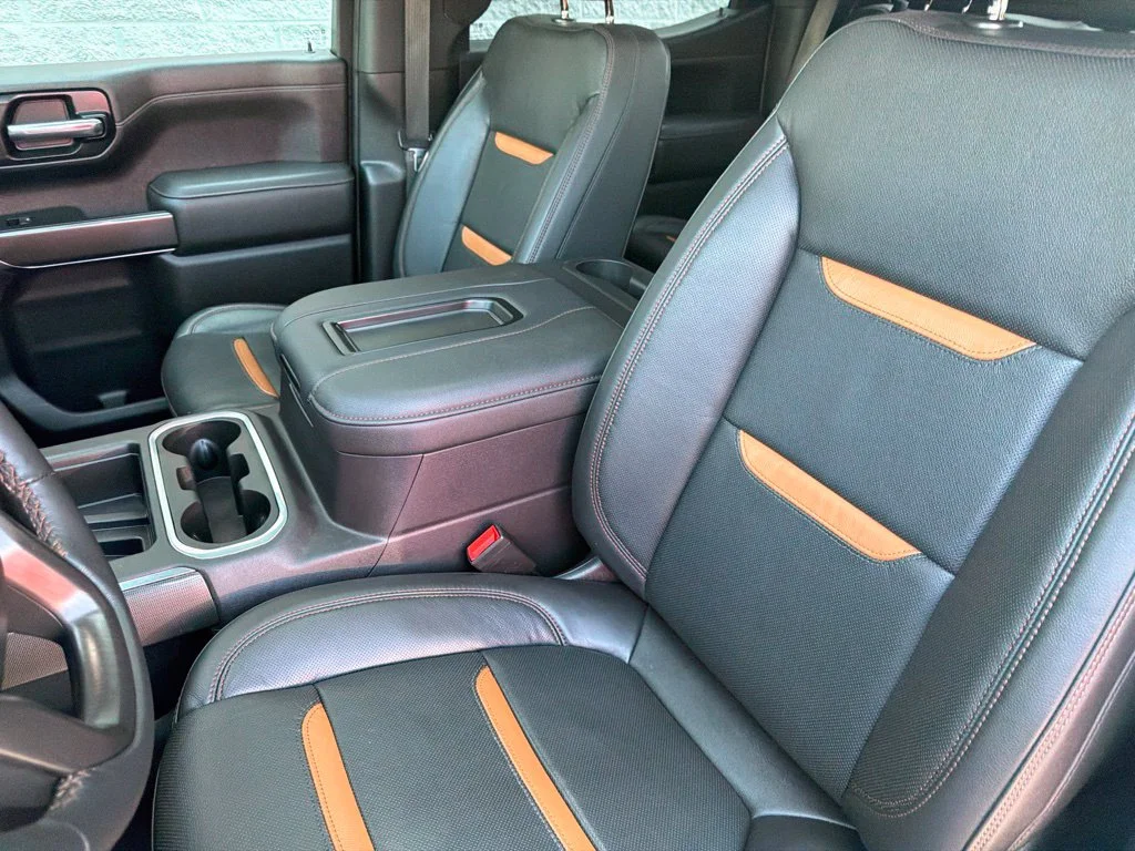 Used 2022 Summit White GMC AT4 image 10