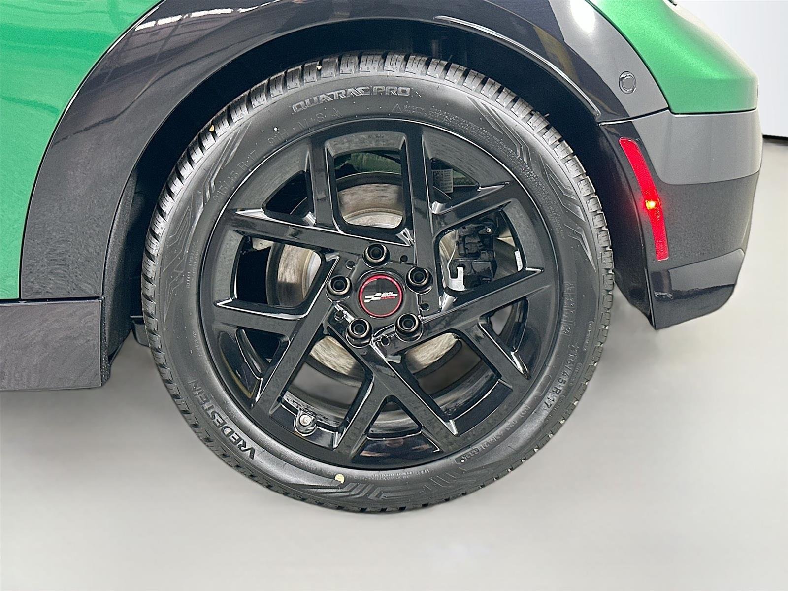 New 2026 British Racing Green IV Metallic MINI Iconic image 28