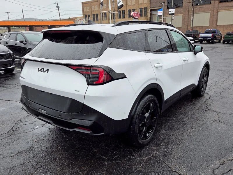 Used 2026 White Kia X-Line image 7