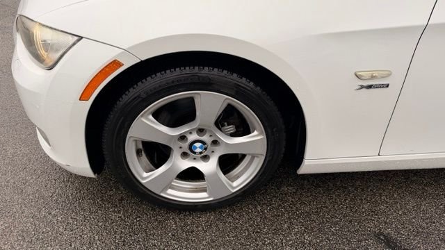 Used 2009 Alpine White BMW 328i xDrive image 7