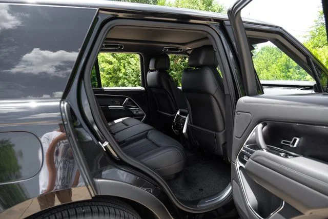New 2026 Black Land Rover SE image 42