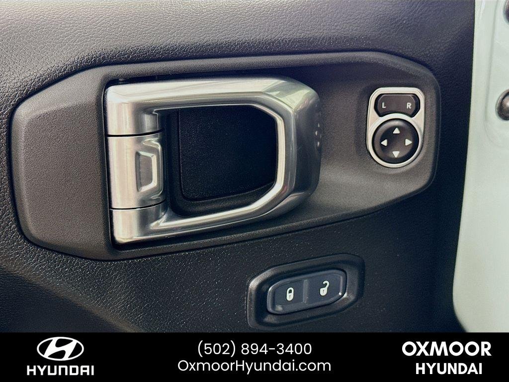 2023 Jeep Wrangler 2-Door Rubicon - Photo 18