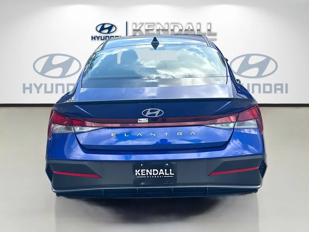 Used 2026 Intense Blue Hyundai SEL Sport image 5