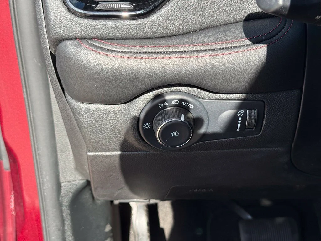Used 2022 Red Dodge R/T image 19