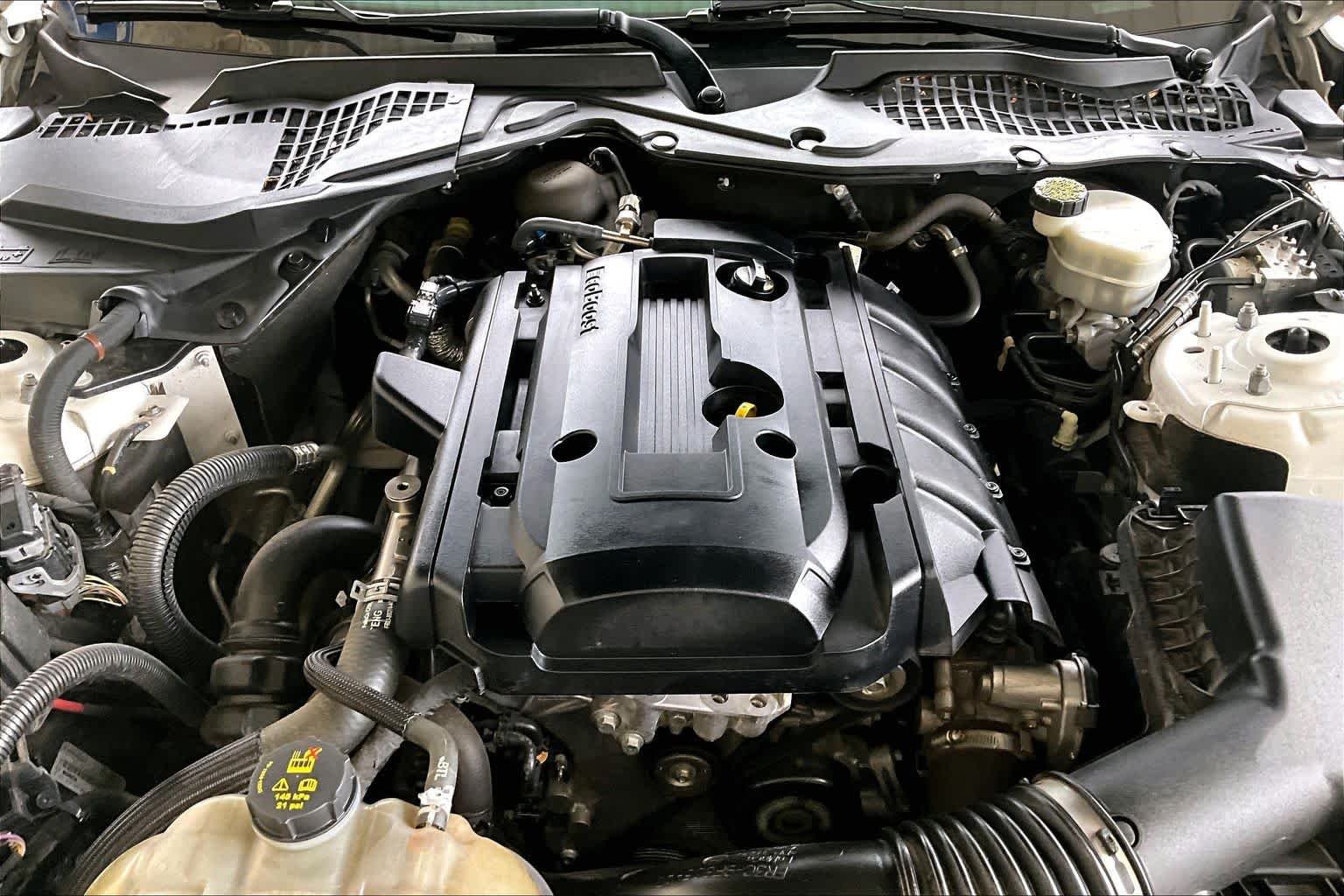 Used 2018 Oxford White Ford EcoBoost Premium image 27
