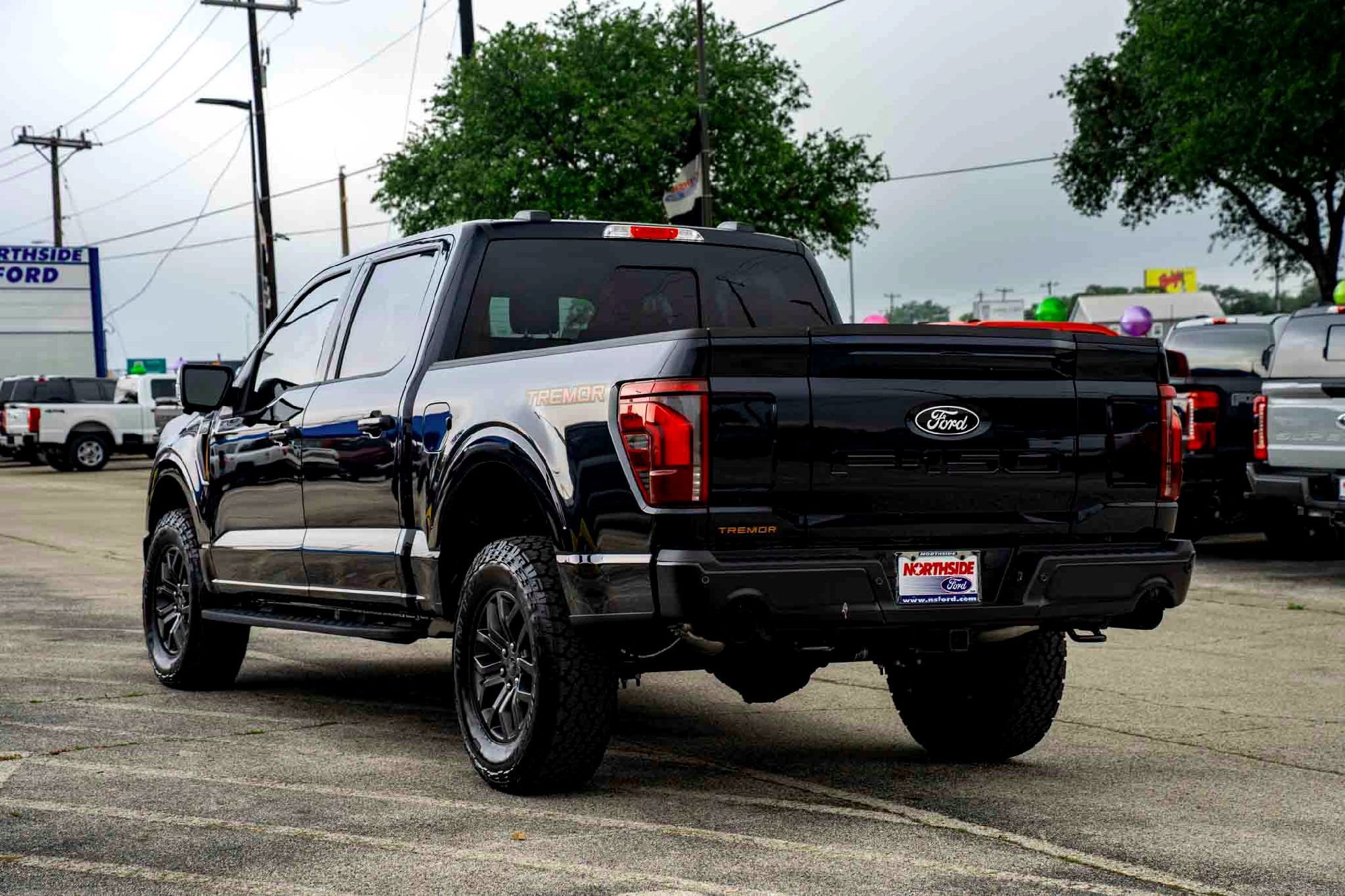 New 2026 Antimatter Blue Metallic Ford Tremor image 5