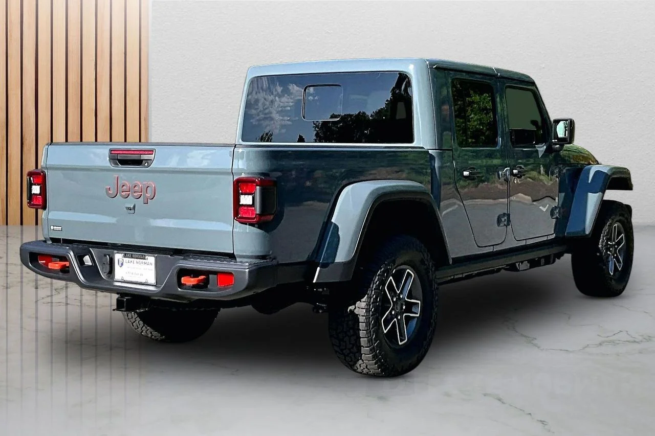 New 2026 Anvil Clear-Coat Exterior Paint Jeep Mojave image 8