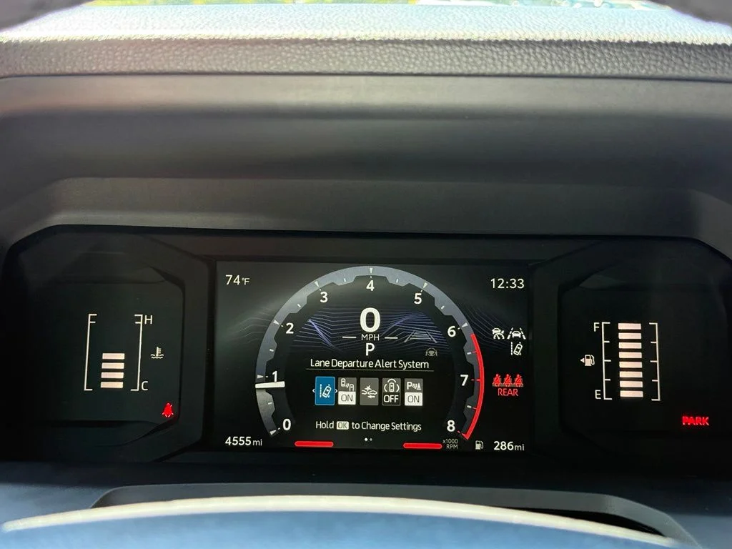 Used 2025  Toyota XSE image 30