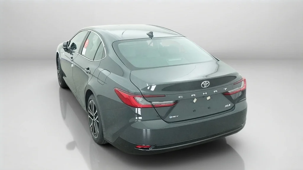 New 2027 Underground Toyota XLE image 13