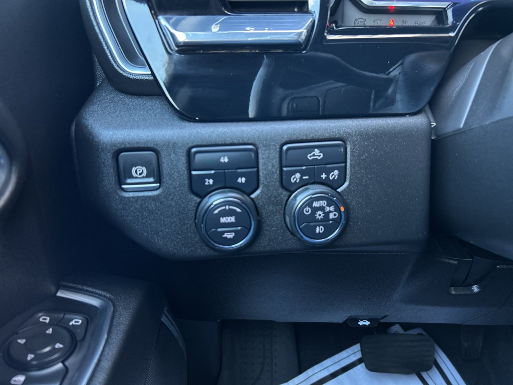 2024 Chevrolet Silverado 3500HD LT - Photo 24