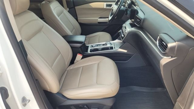 Used 2022 White Metallic Ford XLT image 24