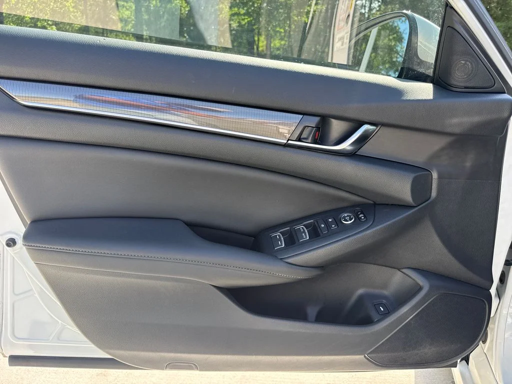 Certified Used 2019 Platinum White Pearl Honda Sport image 13
