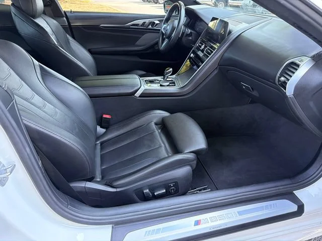Used 2019 White BMW xDrive image 13