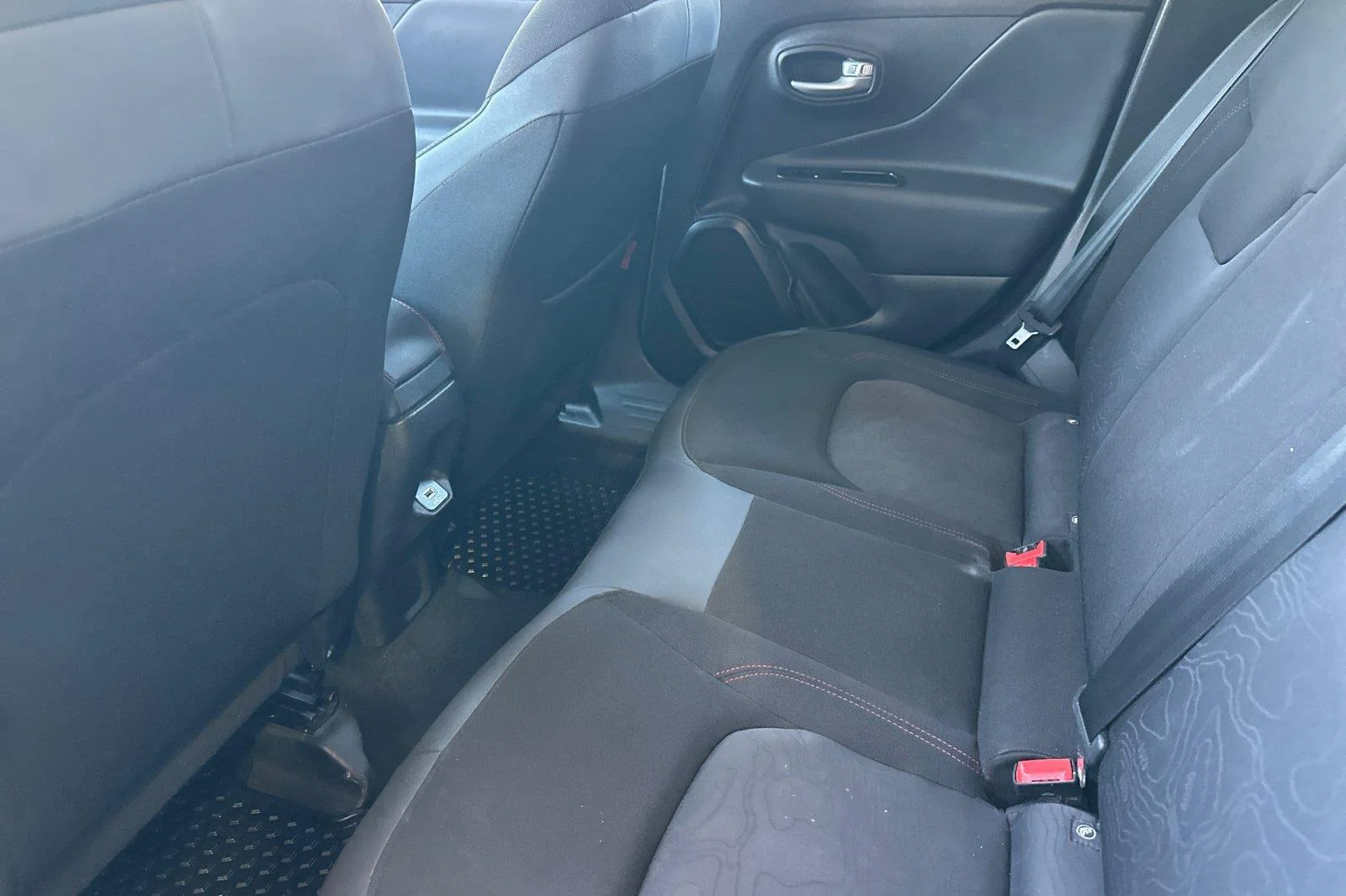 Used 2023 WHITE JEEP UT image 12