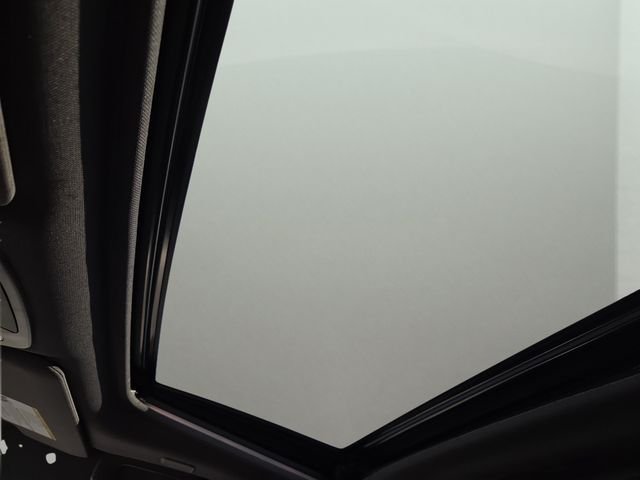 Used 2022 Gray Toyota Platinum image 8
