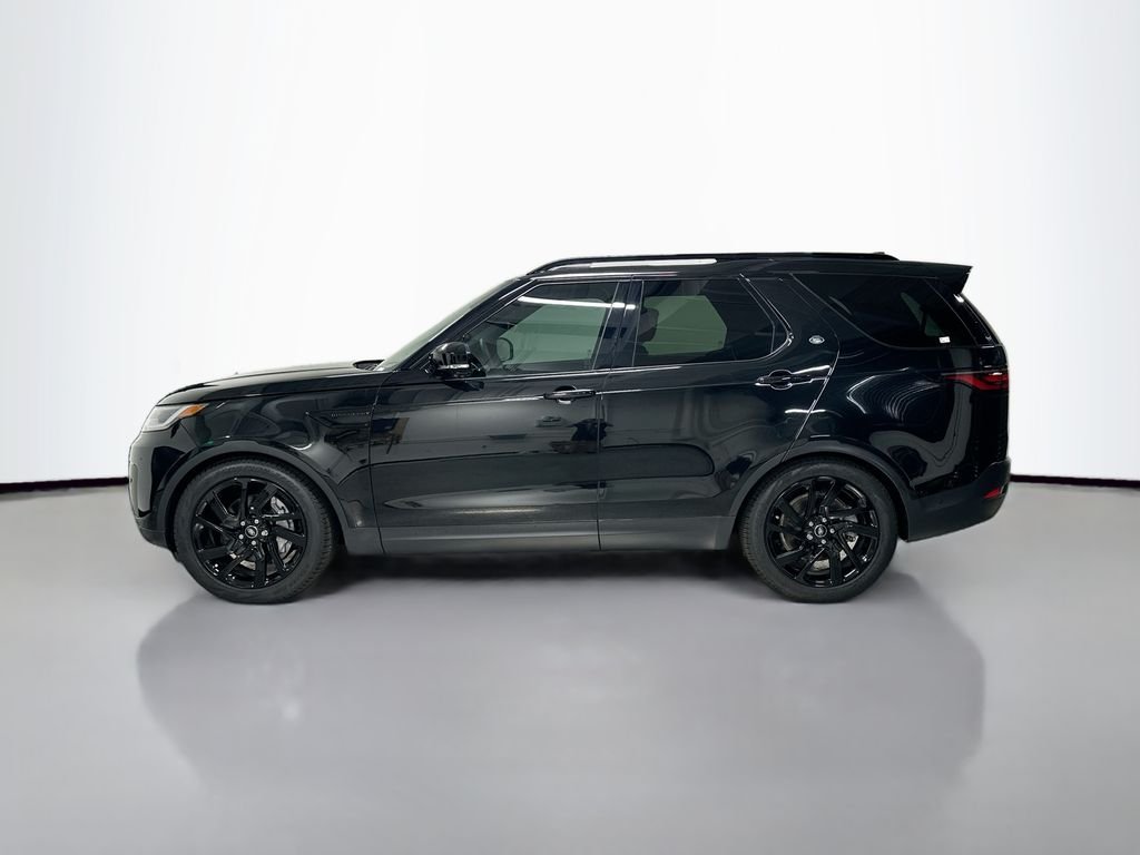 Used 2025 Santorini Black Metallic Land Rover S image 2