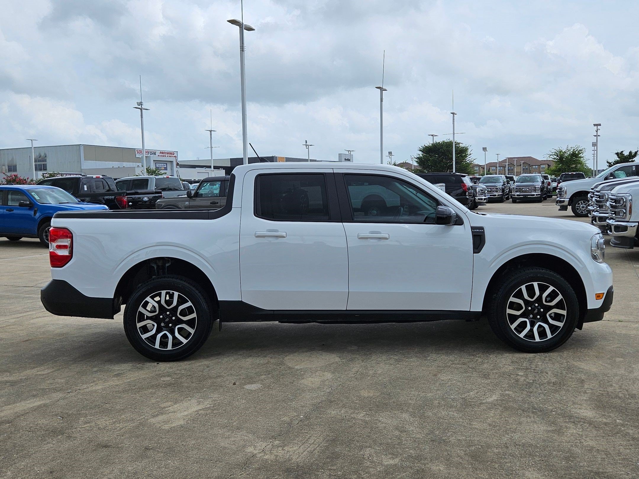 Used 2024 Blue Ford Lariat image 2