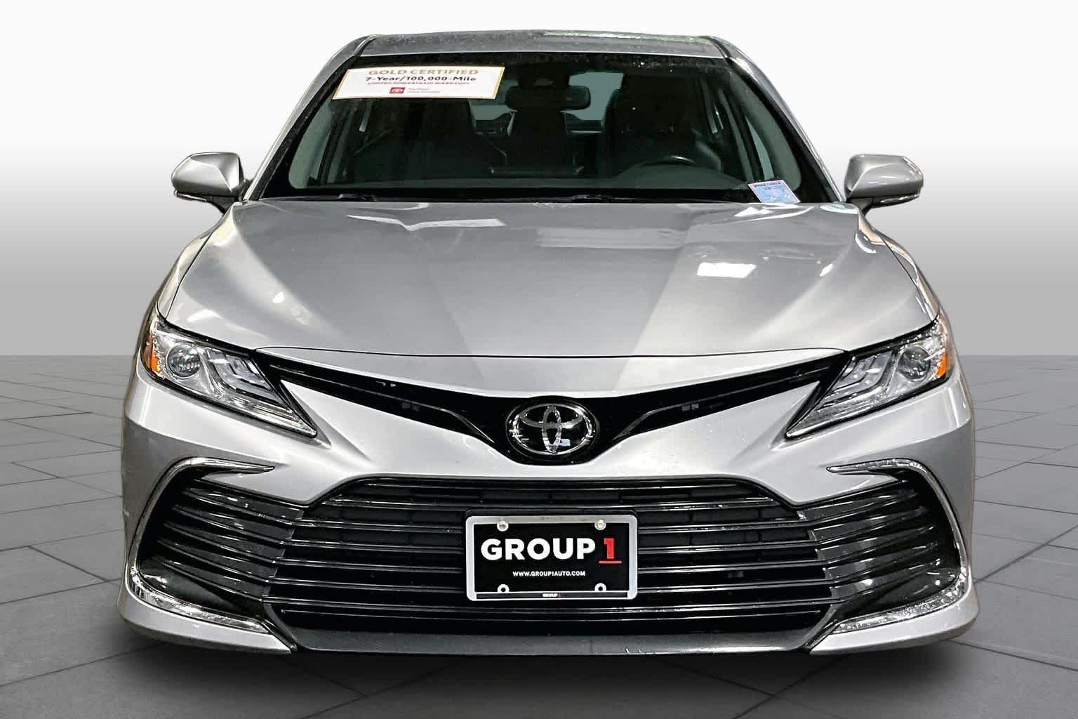 Used 2022 Celestial Silver Metallic Toyota XLE image 4