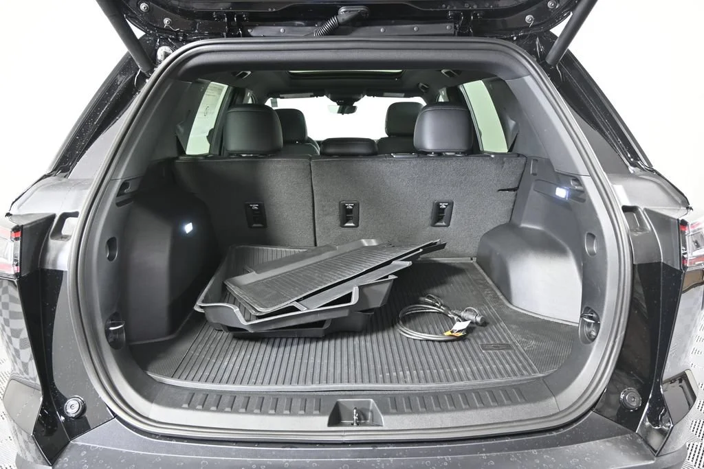 New 2026 Mosaic Black Metallic Chevrolet LT image 16