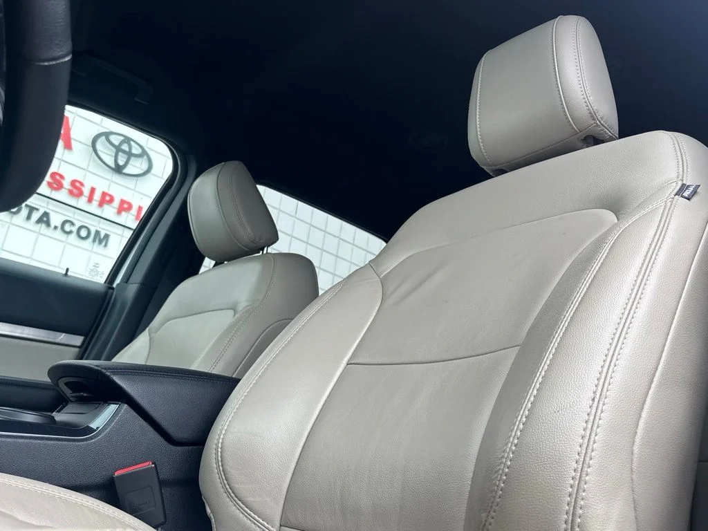 Used 2018 White Ford XLT image 11