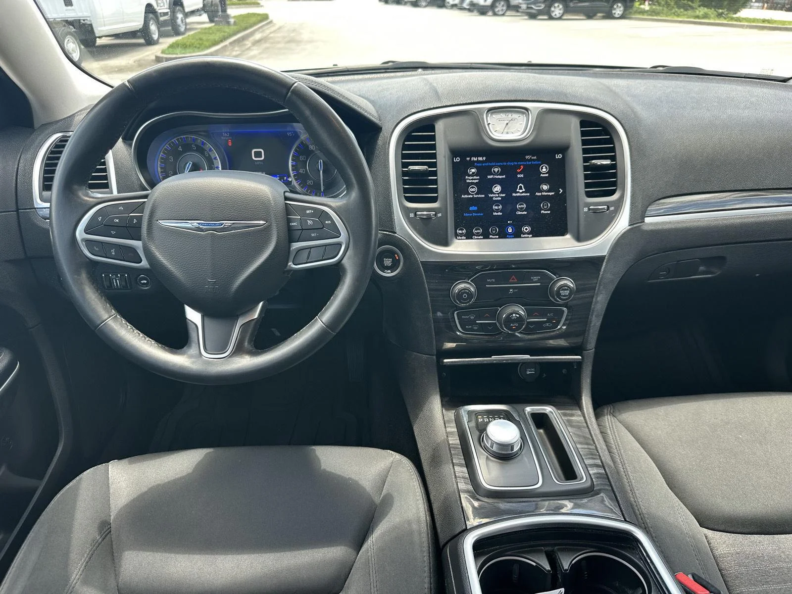 Used 2020 Granite Crystal Metallic Clearcoat Chrysler Touring image 12
