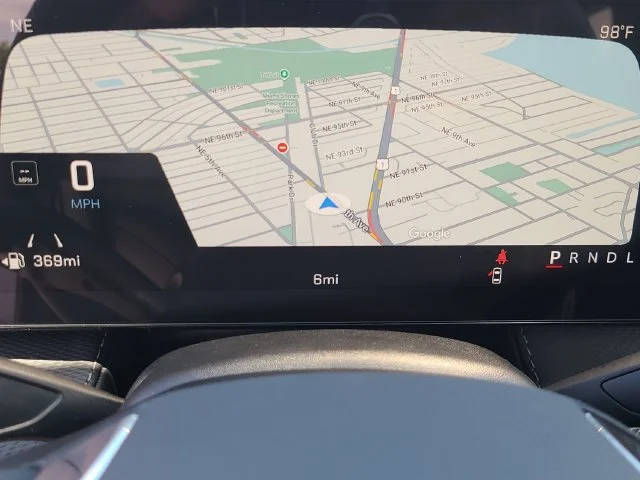 New 2027 Summit White Chevrolet LT image 24