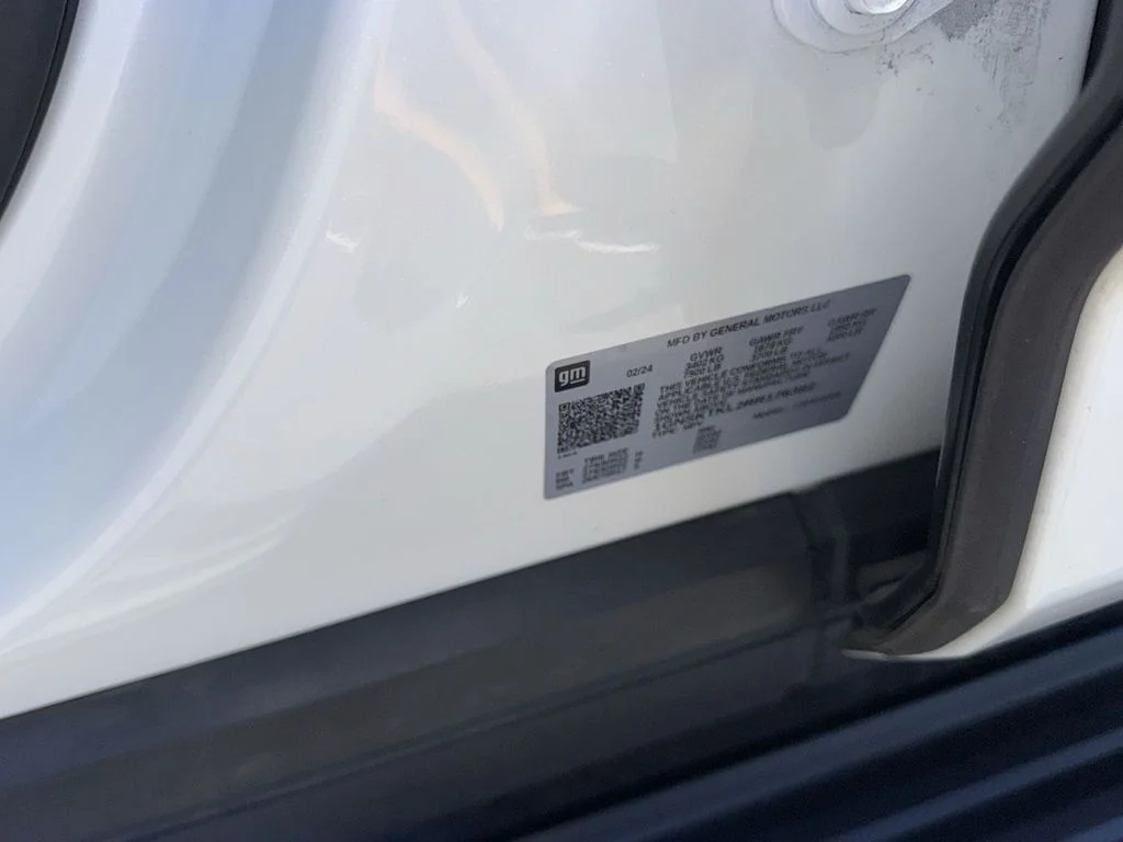 Used 2024 Beige Chevrolet High Country image 35