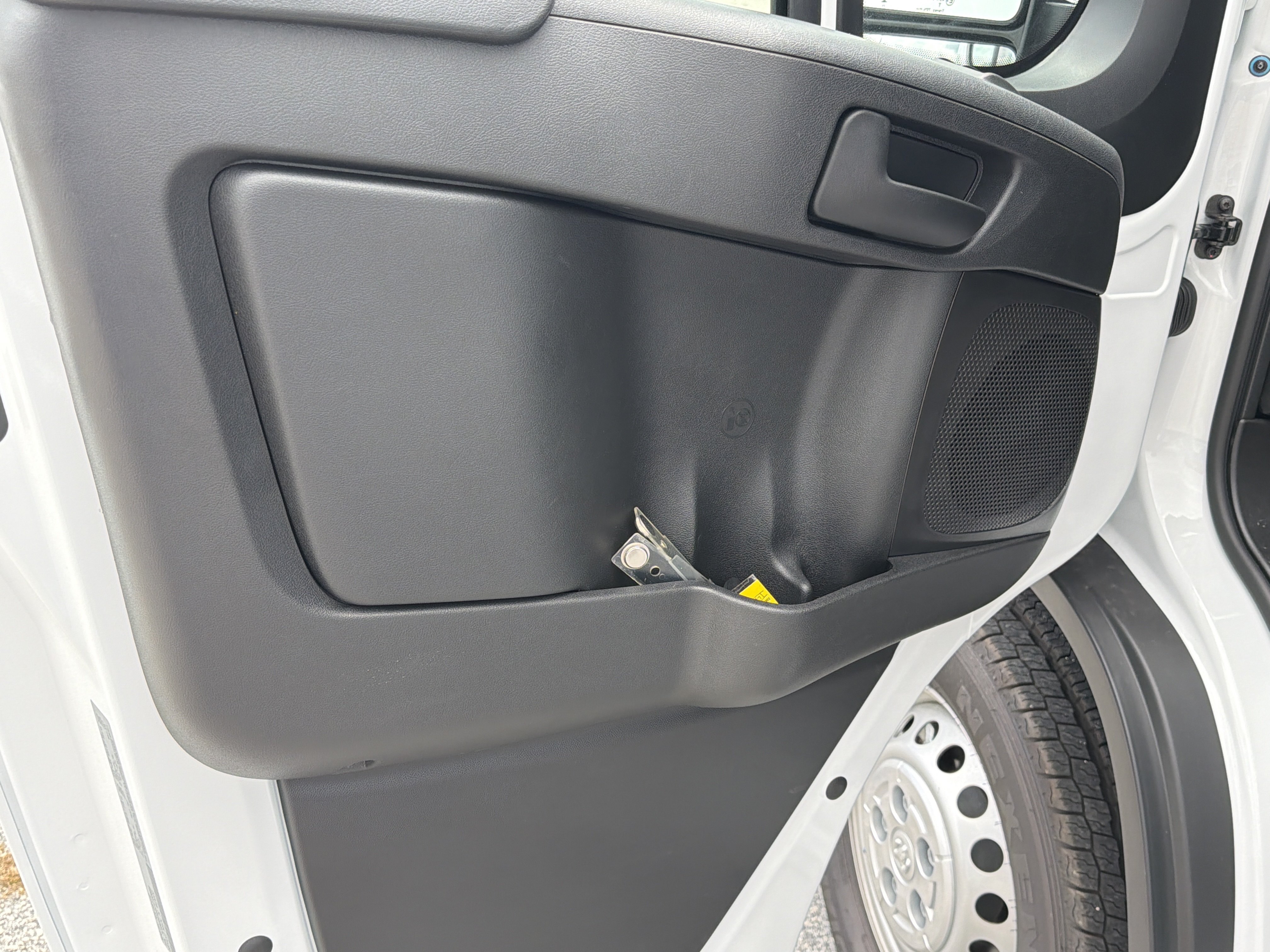 New 2026 Bright White Clearcoat RAM Tradesman image 11