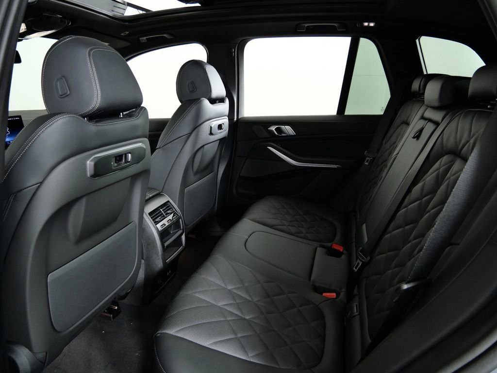Certified Used 2026 Skyscraper Grey Metallic BMW xDrive40i image 37