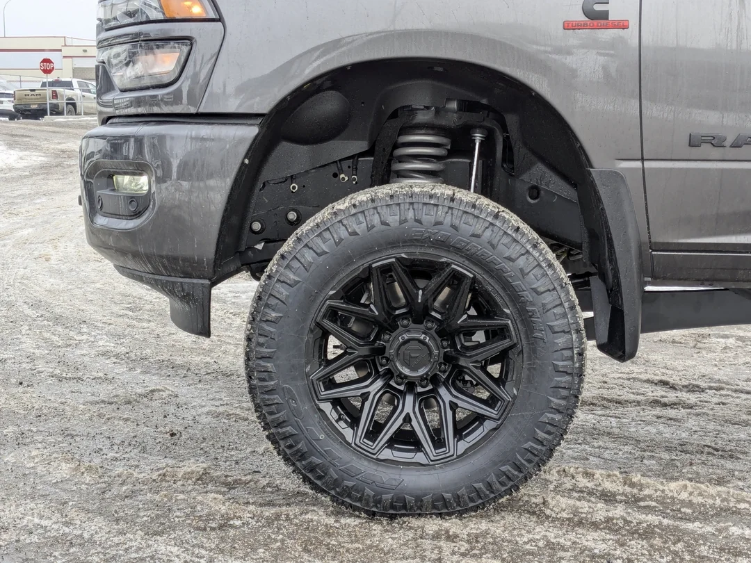 New 2025 Grey RAM Big Horn - - Cummins HO - 5 Lift - 35 A/T Tires - Fuels & More! image 9