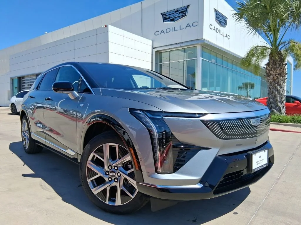 2026 Cadillac Optiq Luxury's photo