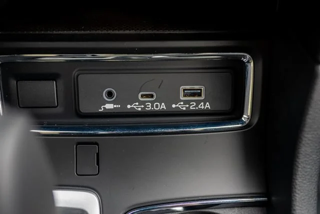 New 2026 Ice Silver Metallic Subaru Premium image 38