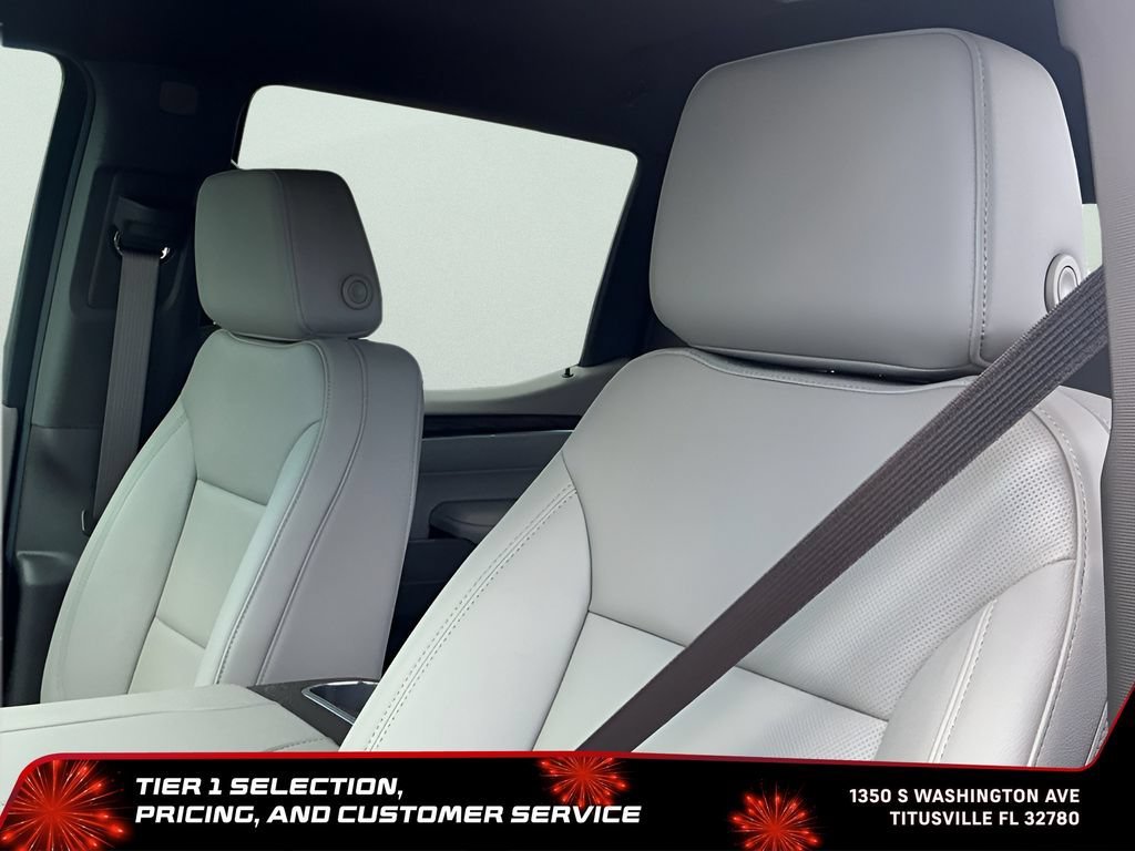 New 2026 Glacier White Tricoat GMC SLT image 30