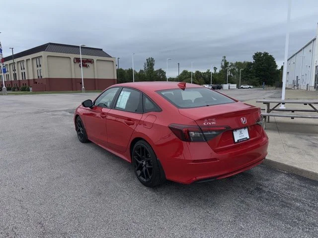 Used 2025  Honda Sport image 7