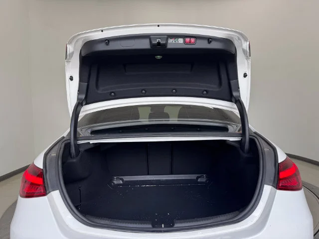 Used 2022 White Mercedes-Benz C 300 image 8