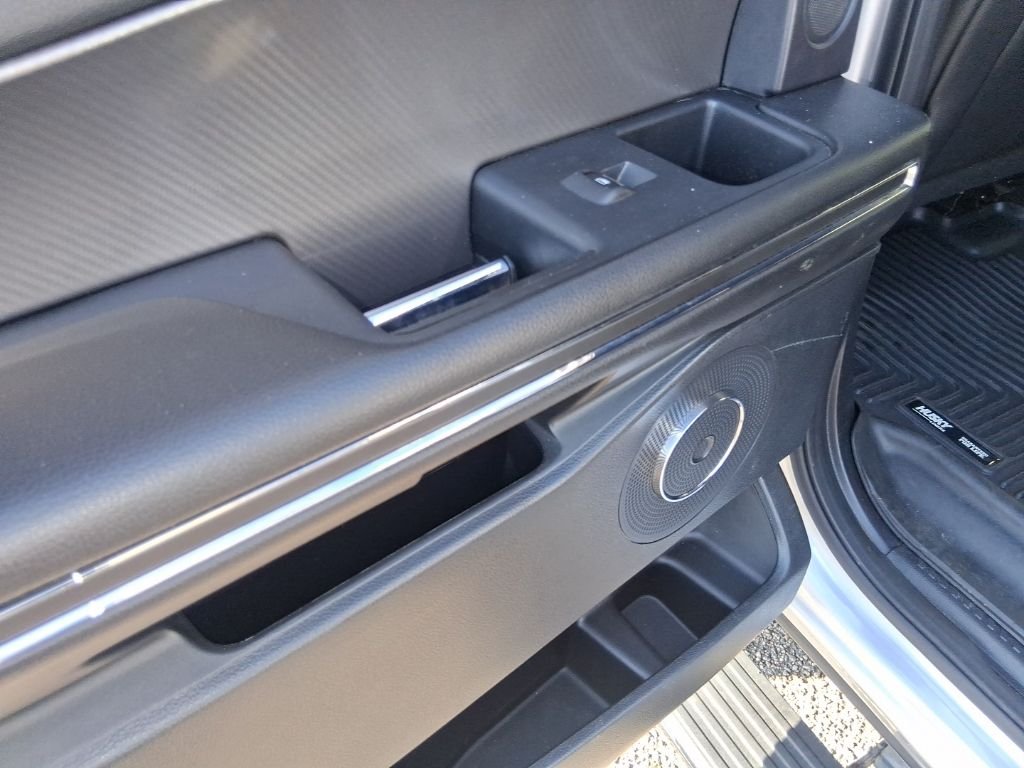 Used 2019 Silver Ford Limited image 17