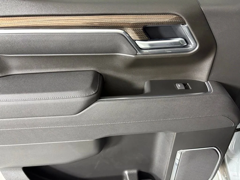New 2026 Sterling Gray Metallic Chevrolet RST image 40