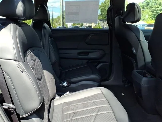 New 2027 Gray Kia X-Line EX image 10