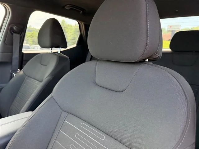 Used 2026 White Hyundai SE image 18