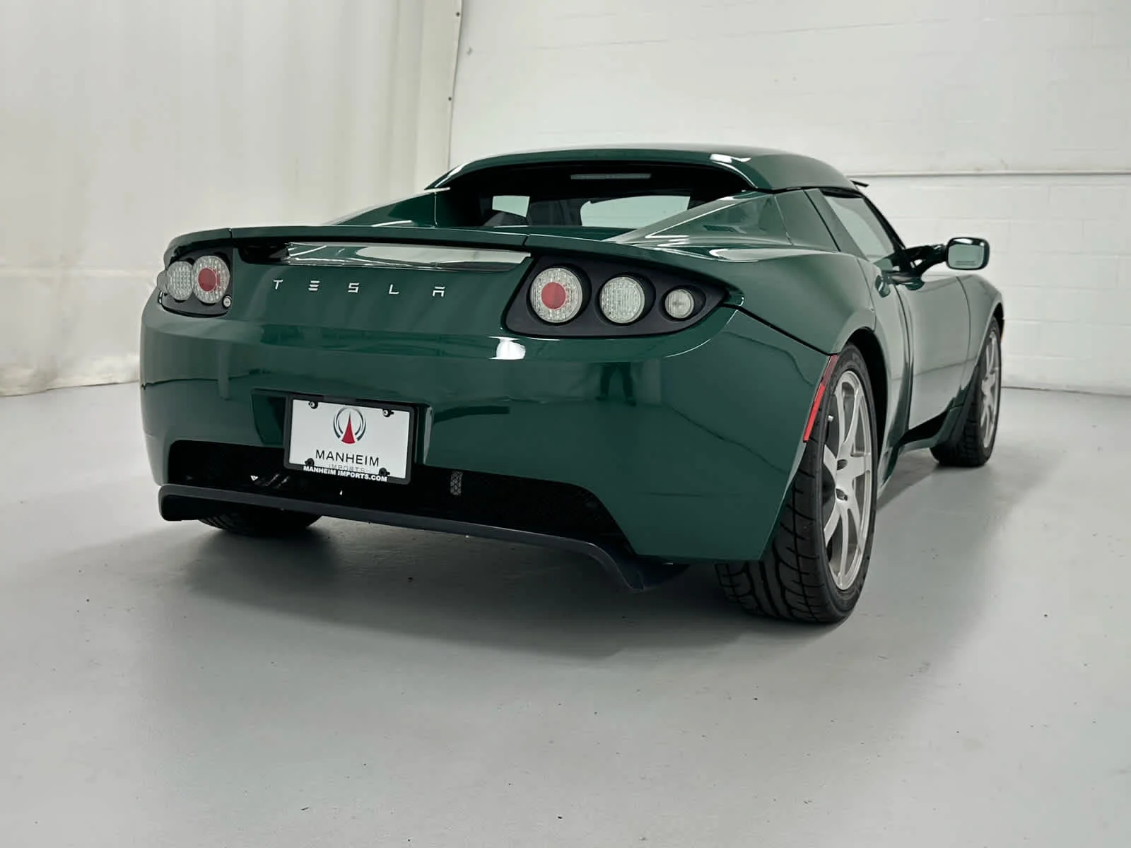 Used 2008 Racing Green Tesla  image 6