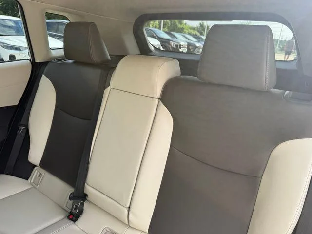 Certified Used 2024 WIND CHILL PEARL Toyota XLE image 28