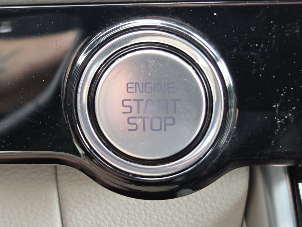 2022 Kia Carnival SX - Photo 38
