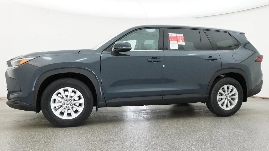 New 2026 Storm Cloud Toyota XLE image 4