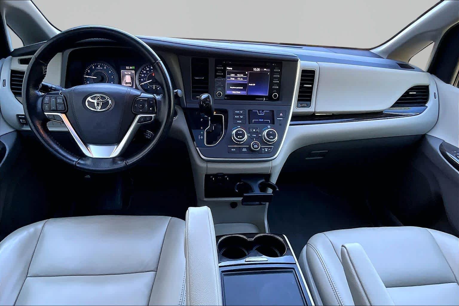 Used 2020 Predawn Gray Mica Toyota XLE image 16