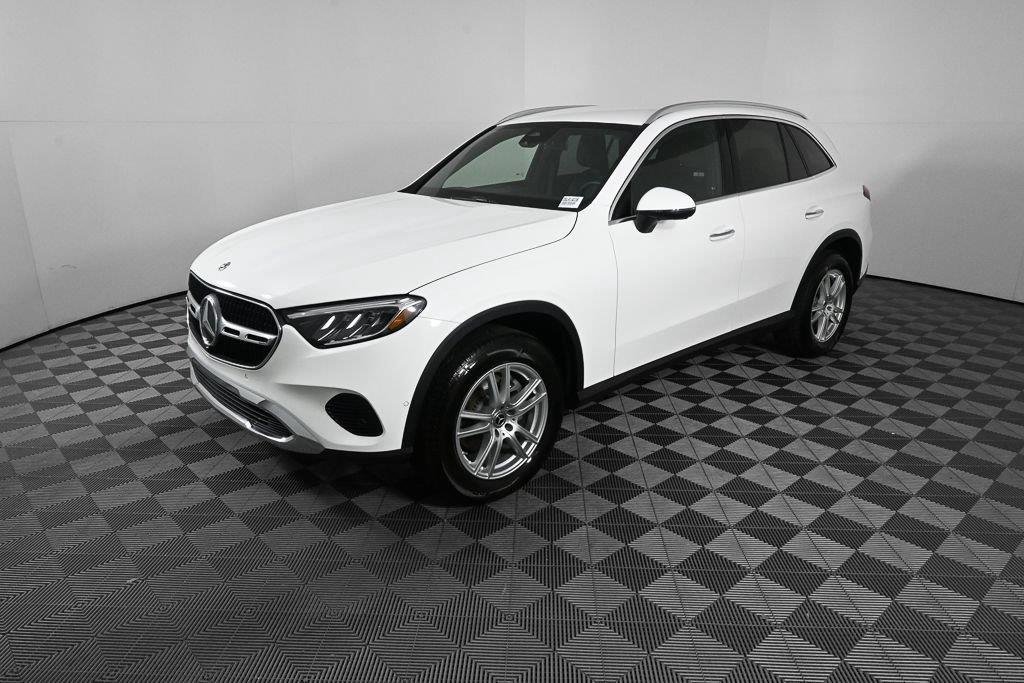 2025 Mercedes-Benz GLC