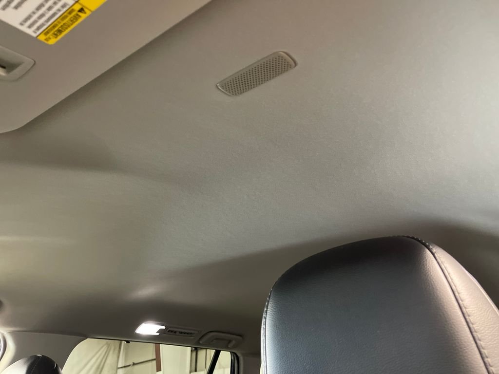 Used 2024  Toyota Limited image 12
