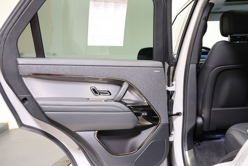 Used 2024 Borasco Gray Metallic Land Rover SE image 31